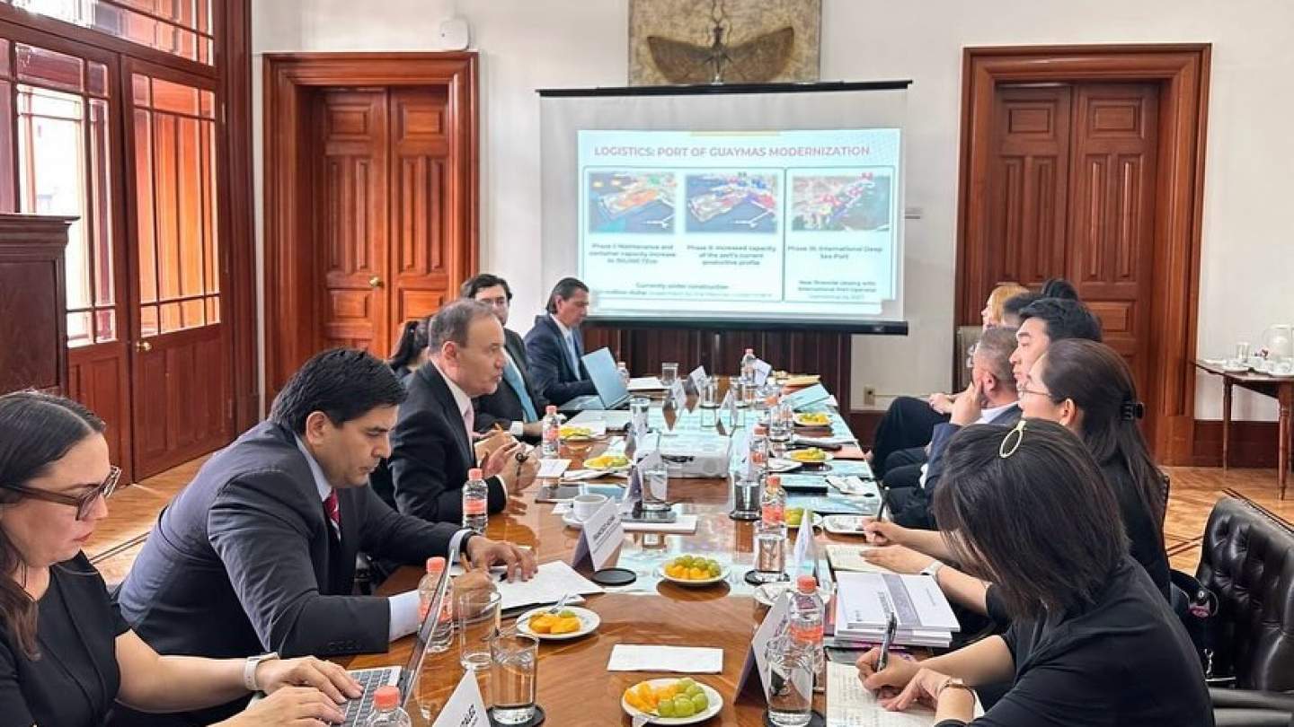 Reunión con la empresa China State Construction Engineering Corporation